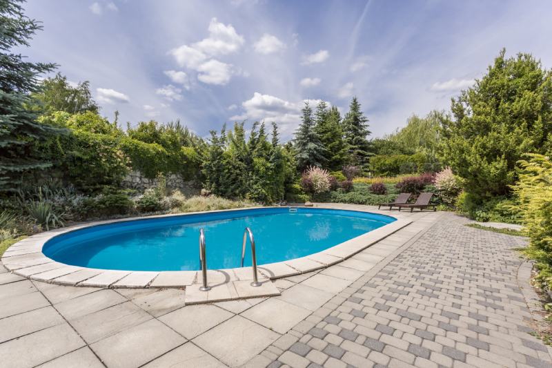 Achieve a Pristine Pool with Acid Bath and Maintenance