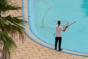 Avoid These Common Pool Vacuuming Mistakes for Effective Pool Maintenance