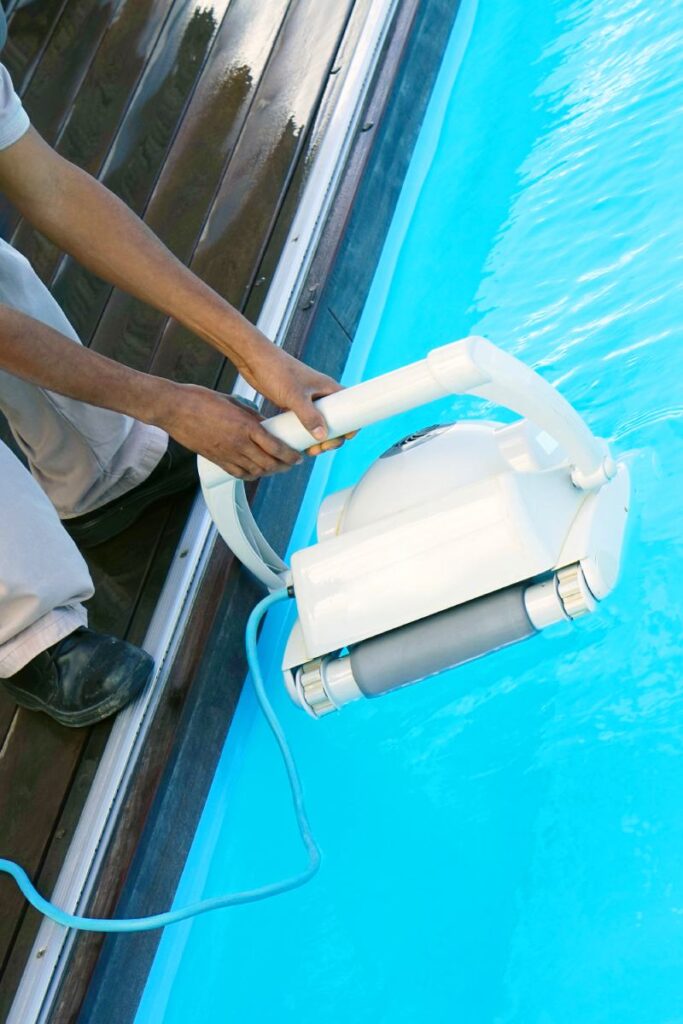 Energy-Saving Benefits of Robot Vacuums for Pool Maintenance