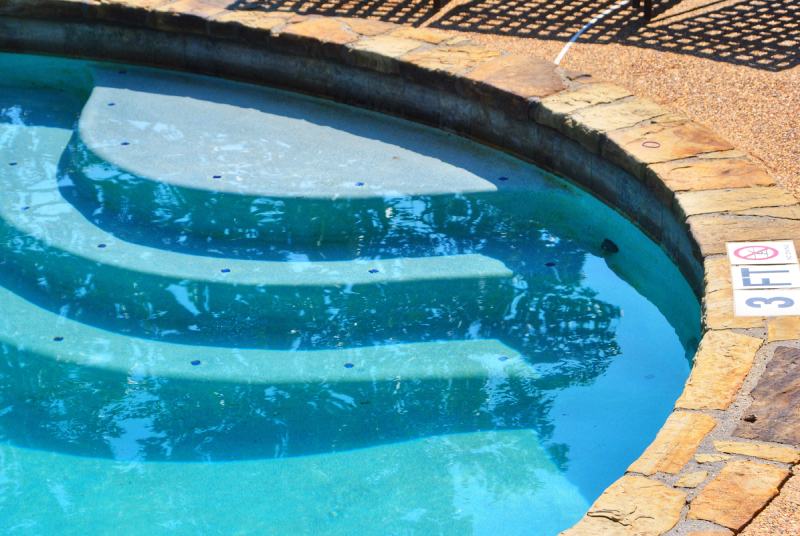 Signs Your Pool Filter is in Bad Condition 