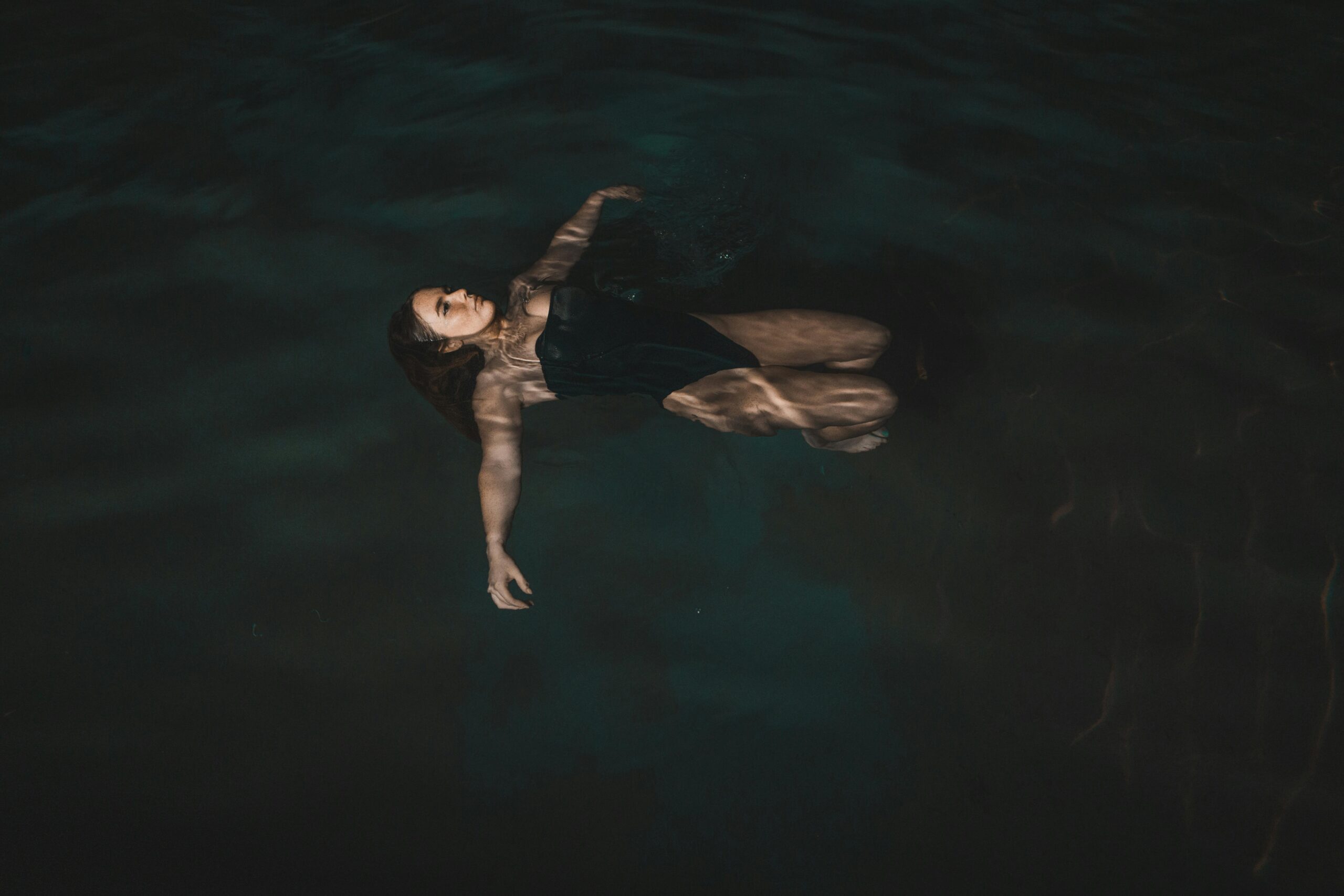 Night Swimming: How to Make the Most of Your Pool After Dark