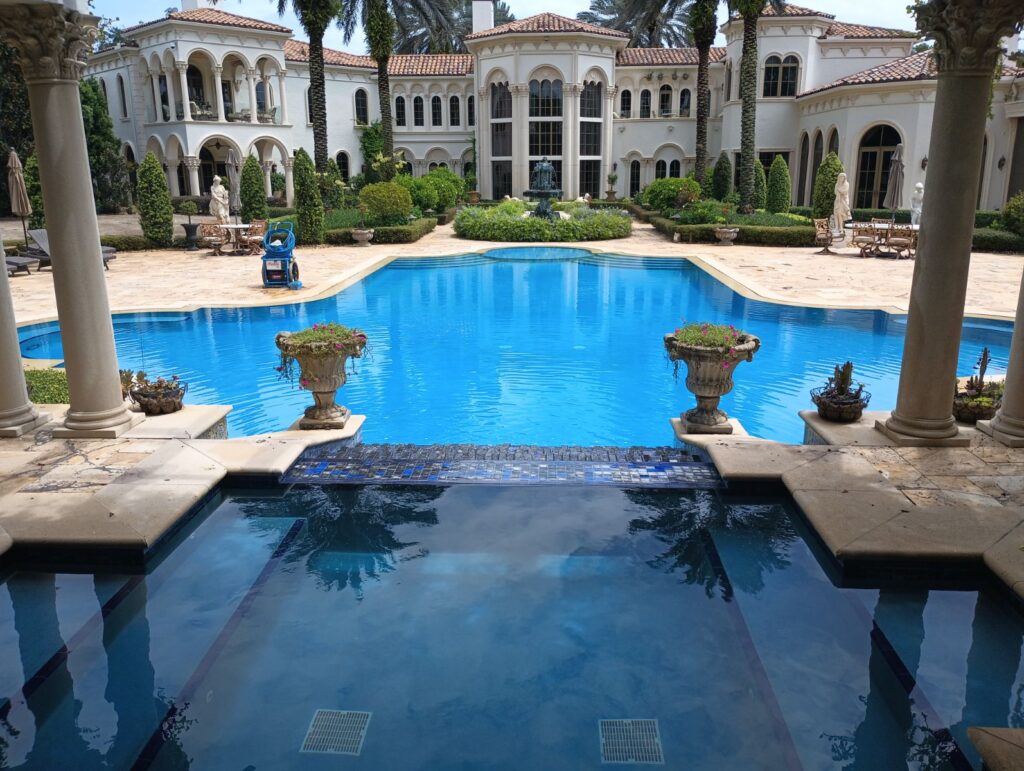 Bear's Club Jupiter FL backyard pool maintained by licensed pool service company