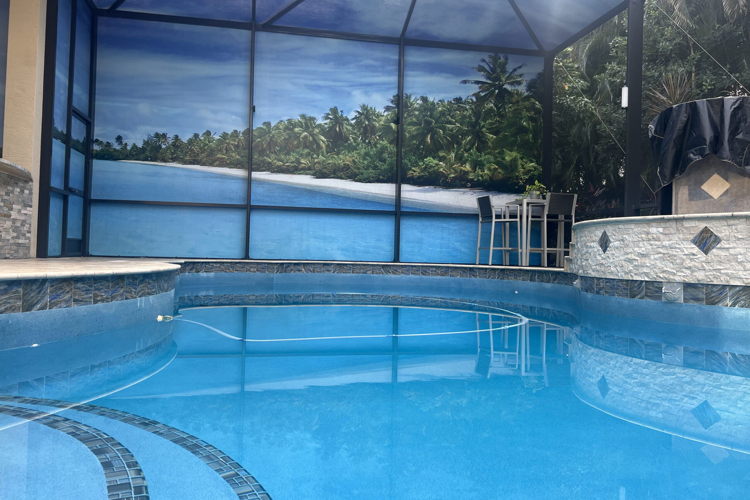 Pool resurfacing for saltwater pools with quartz finish
